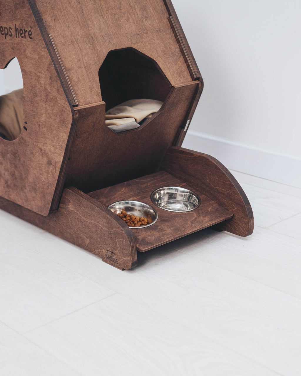 Cat House Stand (B2B)