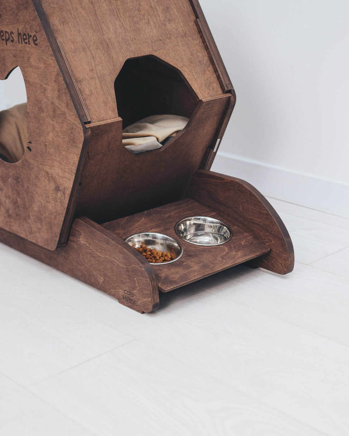 Cat House Stand (B2B)