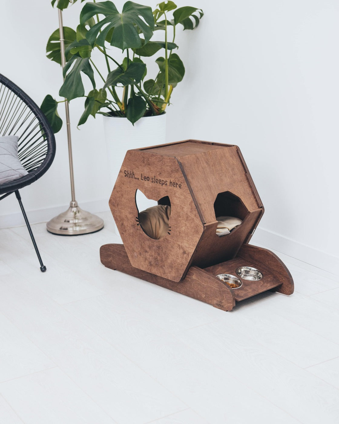 Cat House Stand (B2B)