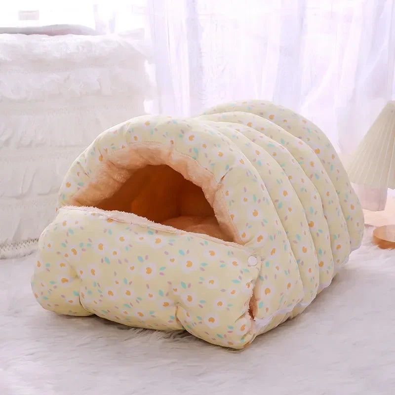 Kawaii Winter Warm Cushion Bed for Cats & Puppies – Soft Breathable Coral Fleece Pet Nest (3 Colors, S–M)